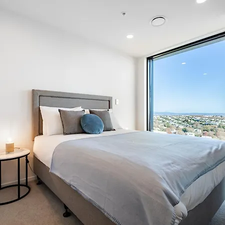 Penthouse Studio With Panoramic Views Of Ponsonby